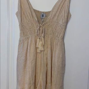 Beige Princess Polly Colleen Romper, size 6
